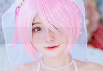 喂，Azami!你的黑色蕾丝写真图册，能不能给点别的花样？