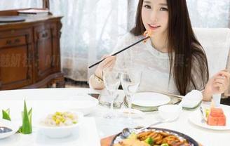 MiStar魅妍社 – Mieko林美惠子的御姐写真：随意一撩发，就能把我撩得七零八落的！