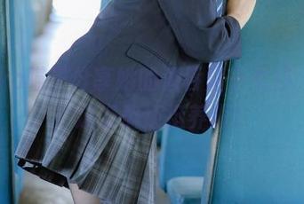 Nyako喵子分享她的酒吞童子女仆，哎呀，这姿势还挺养眼！