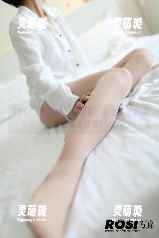 ROSI - 小莉的私房图集：毛衣搭配穿搭实在叫人捧腹！
