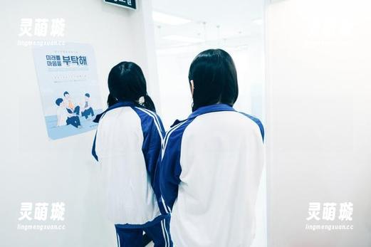 哎呀，Sonson(손손)，一个Loozy私人教练，图册里的健身新方式！