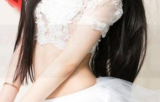 UGirls尤果网 – 看信悦儿的最新旅拍，浑然忘我是个路人，美图成瘾！