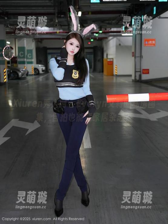 Xiuren秀人网 - Evelyn艾莉的私房图集，自拍也能变家居杂志？