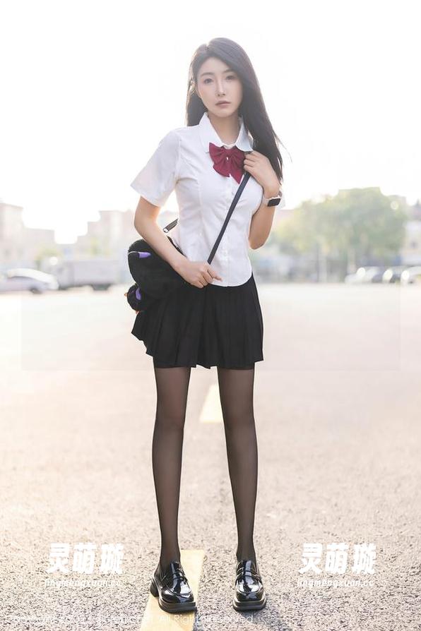 Xiuren秀人网 - Mieko林美惠子捧着懒散的睡衣图集，谁能拒绝这种诱惑？下载吧！