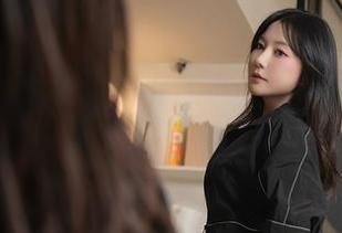Xiuren秀人网 – 小橘子orange的黑丝：原图竟然透得如此…你懂的