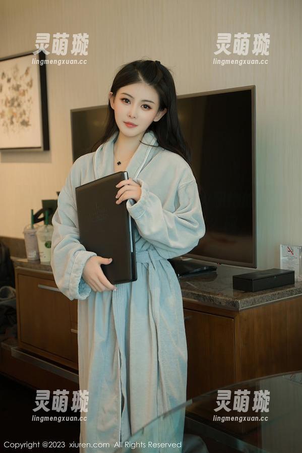 Xiuren秀人网-浅浅Danny Xiuren秀人网 - 浅浅Danny和她的校服美图,难道是穿越到青春时代?啊,分享分享太期待了!