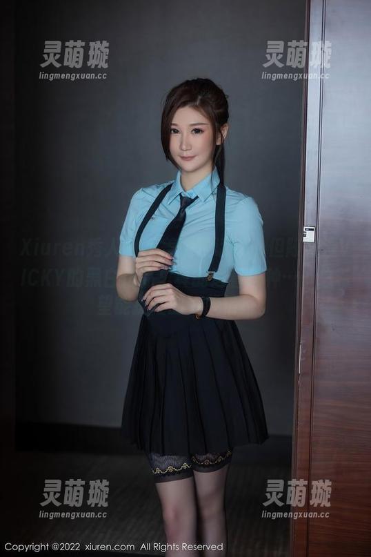 Xiuren秀人网 - 美图没话说，但陈雅漫VICKY的黑白作品里真的透着一种……总希望能捉住的朦胧情感。