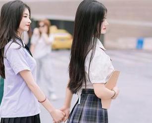 YouMi尤蜜荟 – 不一般的办公室气息，快来下载张思允Nice的秘书写真集！