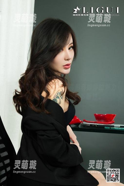 丽柜 - 温柔这词其实不够形容婷婷的魅力，看完这美图才懂她的多面性。