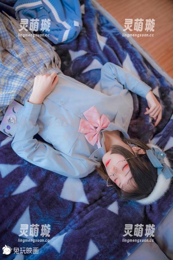 兔玩映画的白丝套装合集，画像美丽，我却不敢直视...