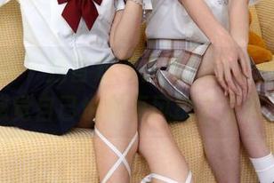 初夏女神 – 回首双双在海边的定制写真，感觉自己也被海风撩了个够。