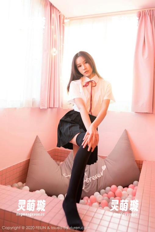 嗲囡囡 - 新鲜出炉！Emily尹菲的旅拍图片，快来围观她的“奇遇”更新！