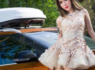 头条女神 – 高清捕捉乔安的浴缸戏码，咳咳…真想说太放松