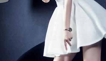 头条女神 – 在线高清：小晴子的“钟晴”，又是一场视觉饕餮大餐吗？