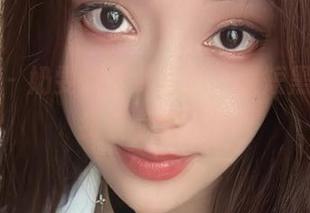 微密圈 – 奶雯这定制写真，超短黑皮裙把我反向救了！