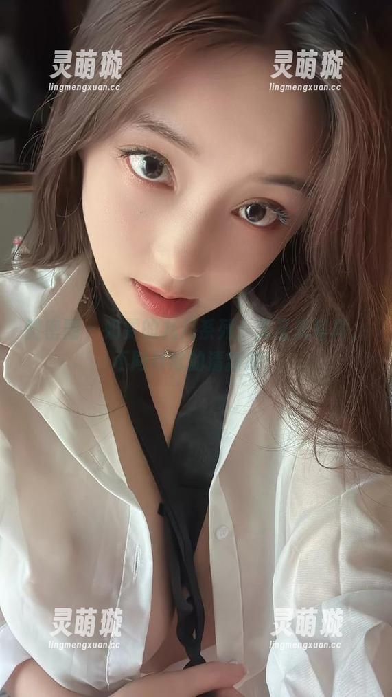 奶雯 微密圈 - 奶雯的九月系列:无圣光写真,不同寻常的清新感!