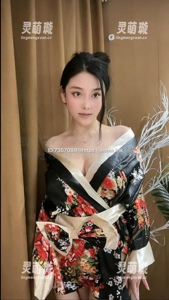 微密圈 - 是的，你没看错，奶雯的学妹颜值即将上线，别忘了资源可是很足的哦