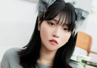 下载宋哈娜花嫁写真集，一秒变身梦中妻子，连布偶犬都想娶她！