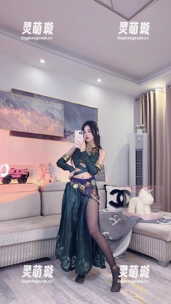 谁说小小奶瓶儿只会拍照，生日限定兔子从图库分享中跳出来了呢！