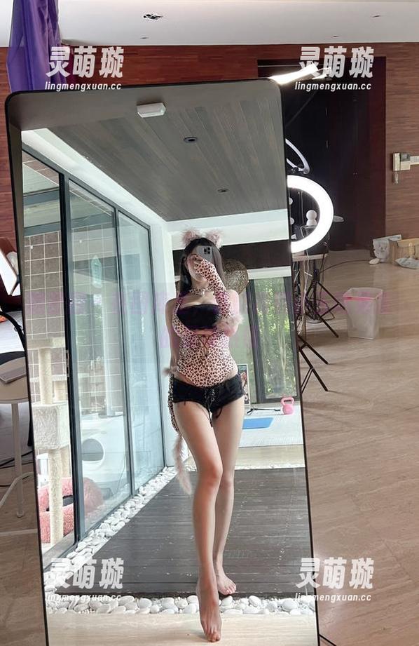 微密圈 - 在图库里，你能找到小玉吃果冻的足球热情