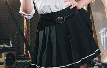 小空sora的绝对私拍合集：妮姬和兔女郎都是女神，但谁的胜利更真实？