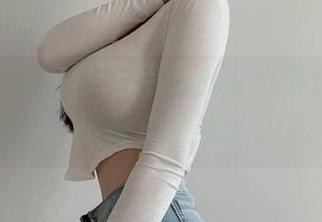 微密圈 – 左公子666的精准校服套图，精选的每一帧都是不经意的撩动。