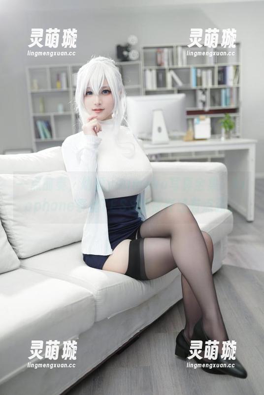 一点前奏，幼爱youmeko写真全集：Erophone泰丝TESS的存在感有点强。