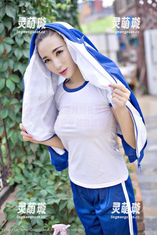 推女神-王语纯 推女神 - 看!王语纯的礼服私拍,仿佛一场时空穿越的派对。