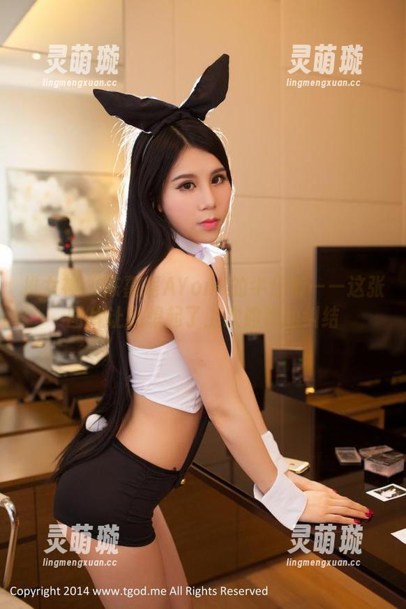 推女神 - 陈嘉瑶AYomi的牛仔裤——这张图片让我想起了上次购物的纠结