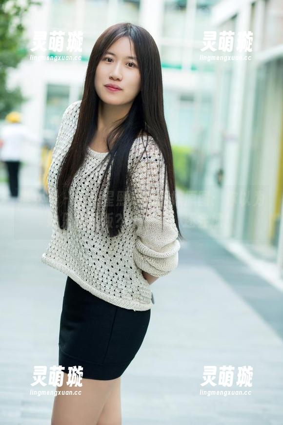 推女郎 - 王根星熙最新厨娘原图：你以为她只会煮饭？不不不，还会撩！