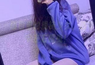 微密圈 – 图包里的提袜少女，连衣裙在风中左右摇曳！