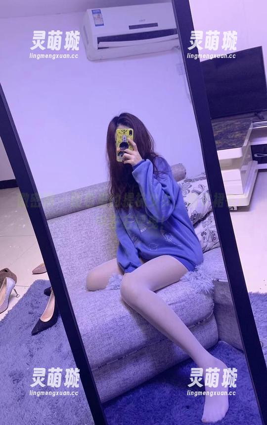 微密圈 - 图包里的提袜少女，连衣裙在风中左右摇曳！