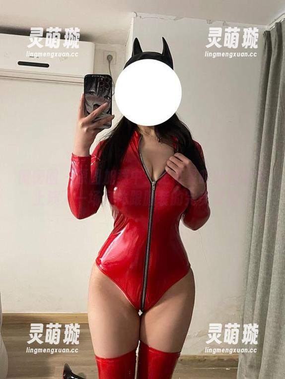 是可馨吖 微密圈 - 原图加载中:是可馨吖的连体衣上演了一场身体跟服装的完美舞蹈。