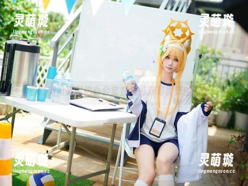 看晓美妈如何把办公室变成最新写真集的秀场！