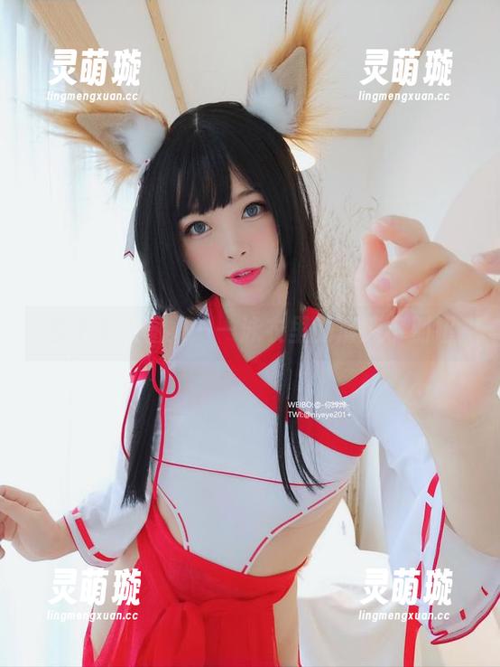 杏子夫人图集——泳衣里的清凉小别扭