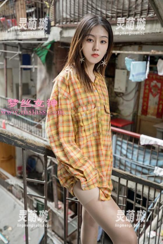 梦丝女神 - 灵唯的女王写真：更新后的姿态，直接把我晃到了！