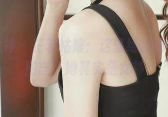梦丝女神 – 芷若姑娘：这壁纸别看太多，别忘了她其实是女神
