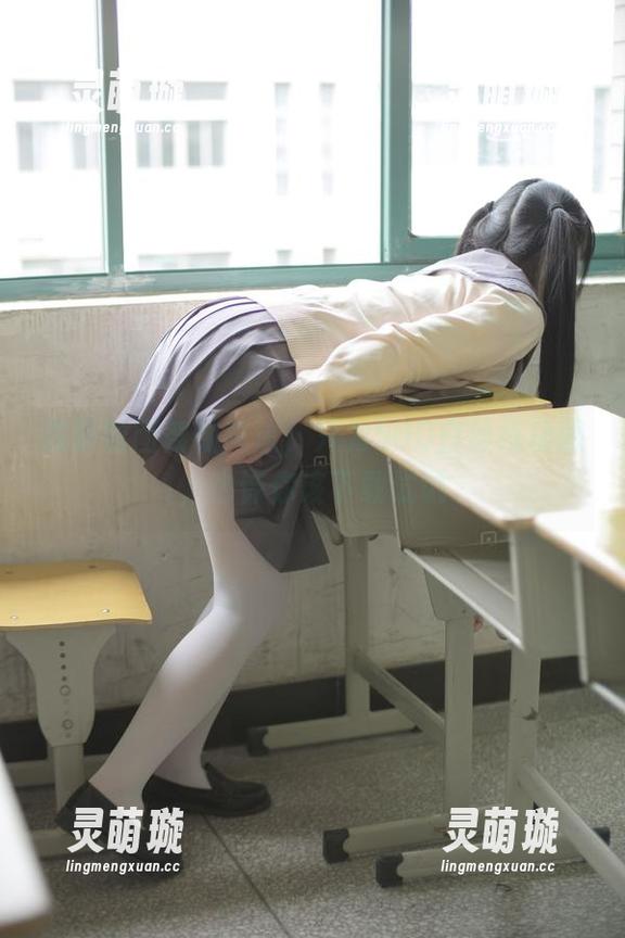 森萝财团 森萝财团舞动高清,只为50D白丝练功服,也许你该下载试试
