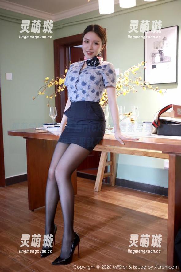 模范学院 - 白子嫣nicky的居家写真分享：谁说家里就不能秀一把