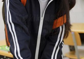 模范学院 – 诗诗kiki果然天生拍照，也许我也该试试和服、然后留个神似的长篇传记。