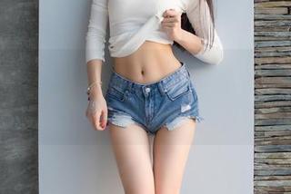 爱蜜社 – 杨晨晨sugar“修女”主题写真合集，既严肃又调皮