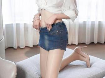 秀人网 – 收下laura阿姣的旗袍作品，顺便把网盘整理出来吧！