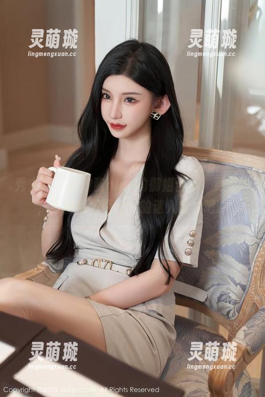 秀人网 - 奈汐酱nice的御姐合集，更新中，顺便闲聊两句她的迷人眼神吧。