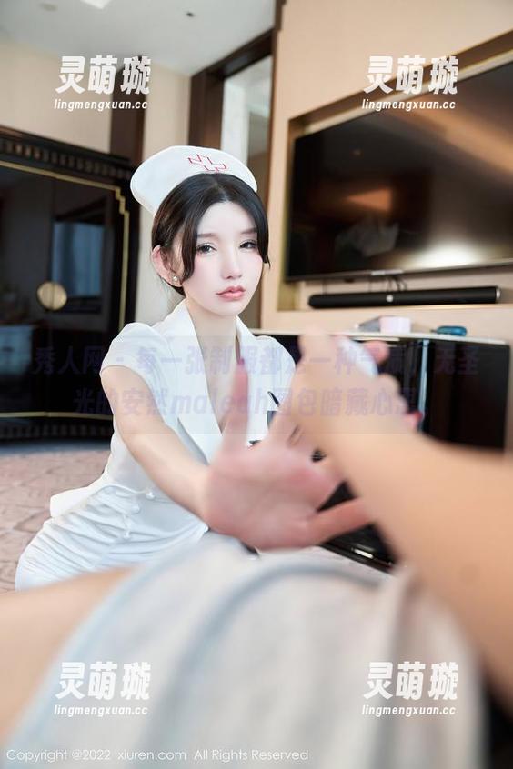 秀人网 - 每一张制服都是一种气质，无圣光的安然maleah图包暗藏心思。