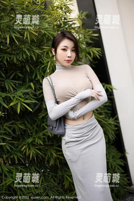 秀人网 - 小乔babyb的油亮，分享一个不一样的自己，真是让人捉摸不透！