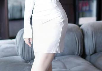 秀人网 – 看，张思允Nice的全套连体衣图集，感觉要多看几眼。
