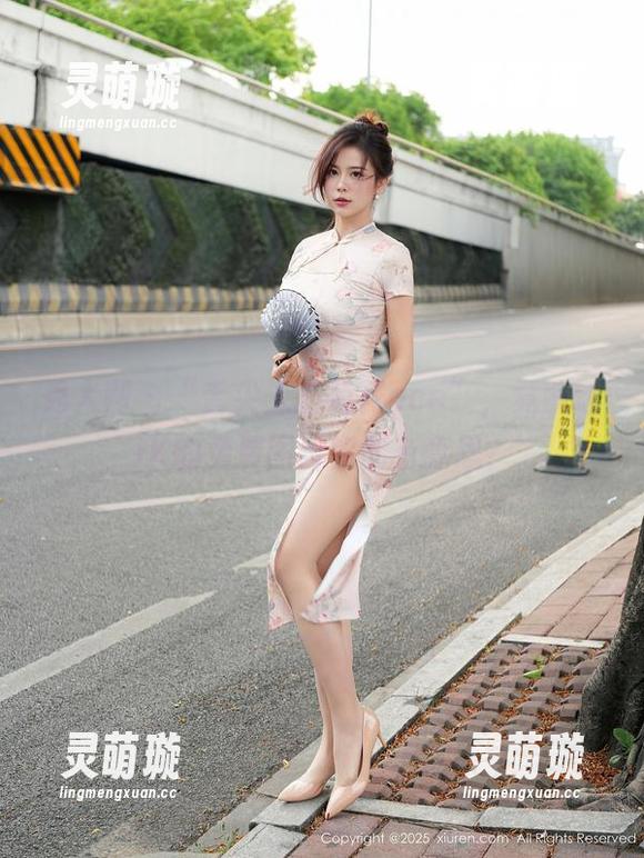 秀人网 - “舌尖上的菊花ace”，竟能让JK的免费图片如此有意思？