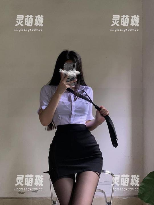 微密圈 - 粉色的猪陈佩奇带你体验双马尾的风诉，照片合集已上线