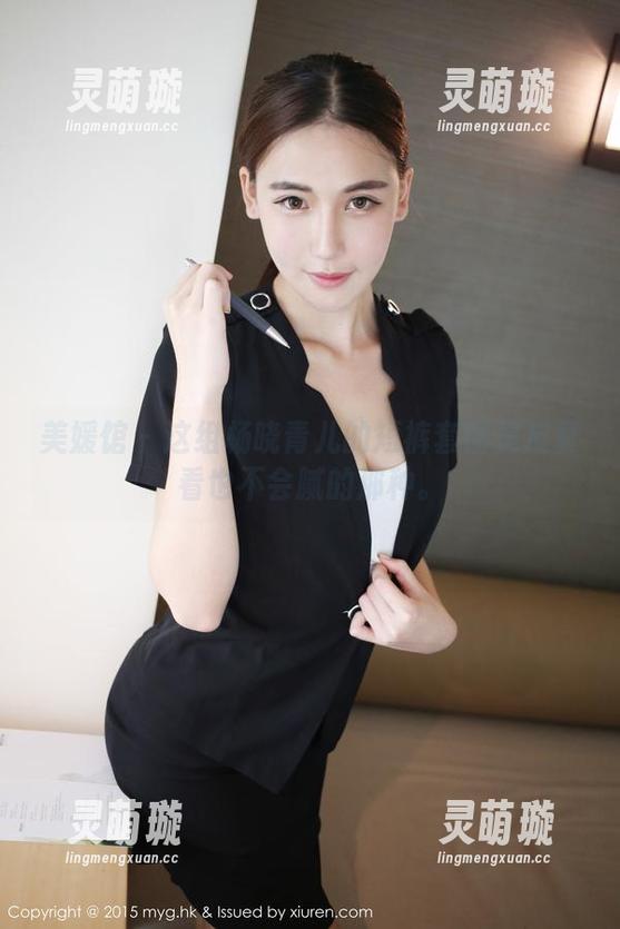 美媛馆 - 这组杨晓青儿的短裤套图是反复看也不会腻的那种。