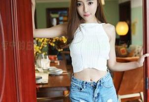 美媛馆 – 图包中的白裙故事，王馨瑶的轻松与优雅，咱们慢慢聊。